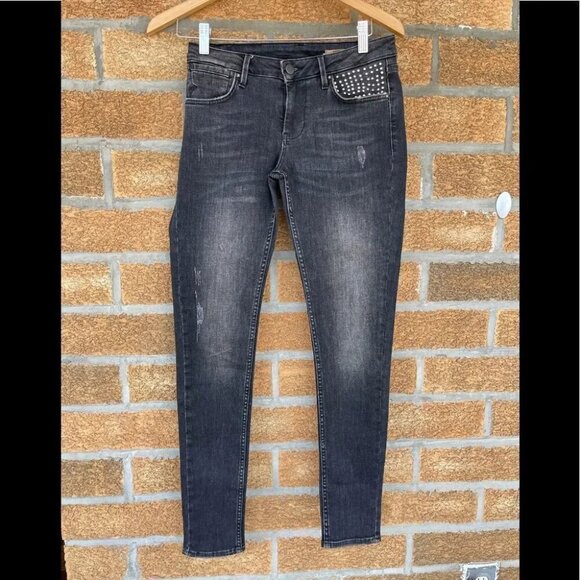 Anthropologie Reiko Nelly Studded jeans size 26 - Picture 1 of 10